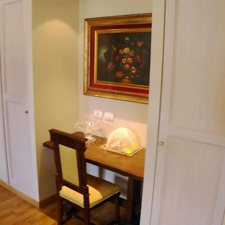 Tornabuoni La Petite Aparthotel Florencie