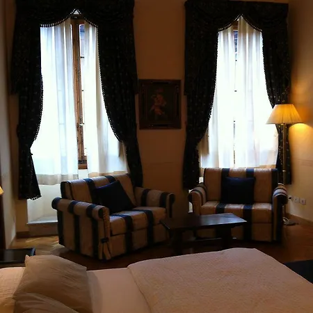 Tornabuoni La Petite 4*