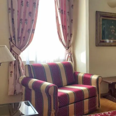 Tornabuoni La Petite 피렌체