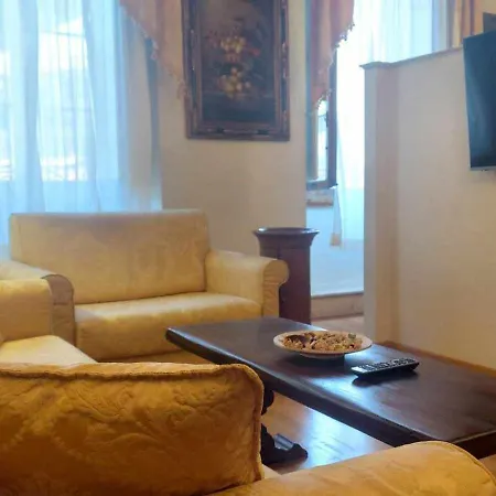 Apartmanhotel Tornabuoni La Petite Firenze