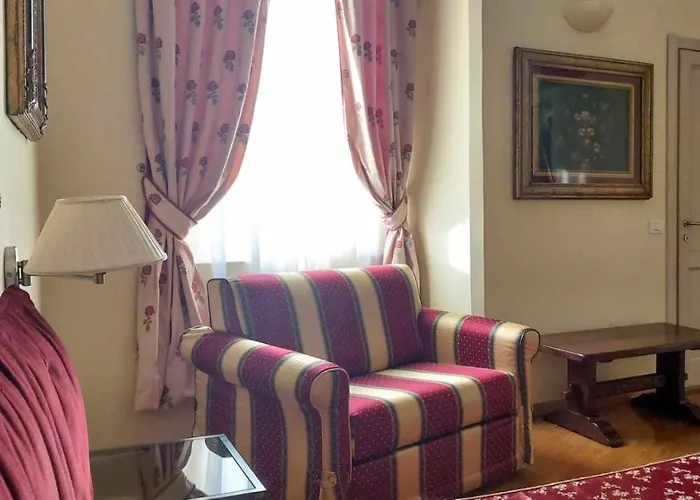 Tornabuoni La Petite Florenz