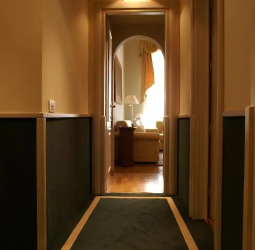 Tornabuoni La Petite Aparthotel 4*