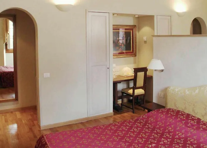 Tornabuoni La Petite Aparthotel Florenz