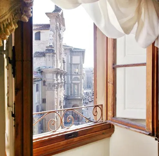 Tornabuoni La Petite Aparthotel