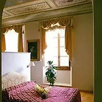 Aparthotel Tornabuoni La Petite 4*
