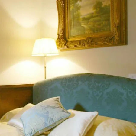 Aparthotel Tornabuoni La Petite 4*